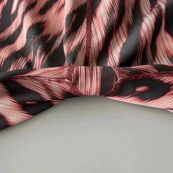 [S]Adidas Burgundy animal Print Techfit WMN Run Legging Long  Tight - Picture 11 of 13